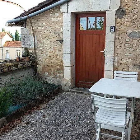 La Maison De Mon Enfance Feriehus Magnac-Lavalette-Villars